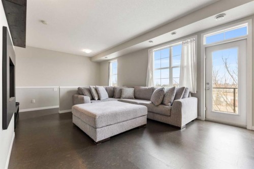 96 Cranarch Road Se, Calgary, AB - Indoor Photo Showing Living Room