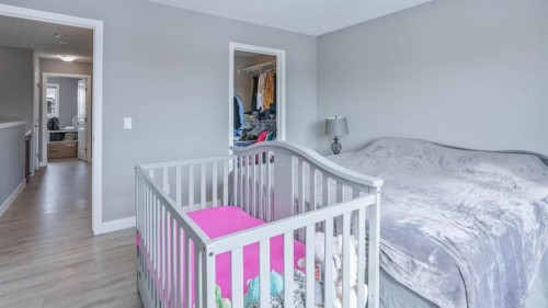 62 Corner Meadows Common Ne, Calgary, AB - Indoor Photo Showing Bedroom