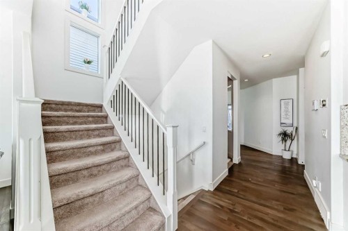 322 Reunion Green Nw, Airdrie, AB - Indoor Photo Showing Other Room