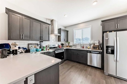 948 West Lakeview Drive, Chestermere, AB - Indoor Photo Showing Kitchen With Upgraded Kitchen