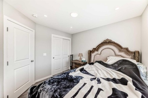 948 West Lakeview Drive, Chestermere, AB - Indoor Photo Showing Bedroom
