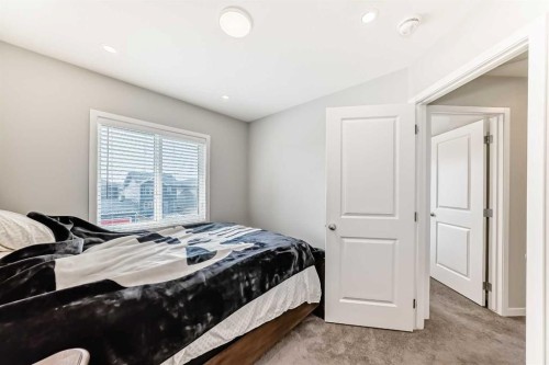 948 West Lakeview Drive, Chestermere, AB - Indoor Photo Showing Bedroom
