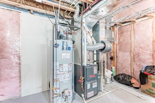 948 West Lakeview Drive, Chestermere, AB - Indoor Photo Showing Basement