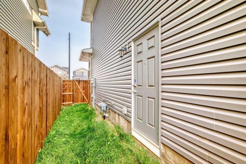 948 West Lakeview Drive, Chestermere, AB - Outdoor