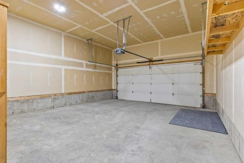 420 Ranch Ridge Meadow, Strathmore, AB - Indoor Photo Showing Garage