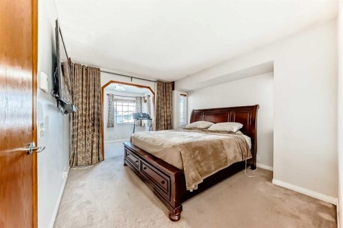 207 Eldorado Close Ne, Calgary, AB - Indoor Photo Showing Bedroom