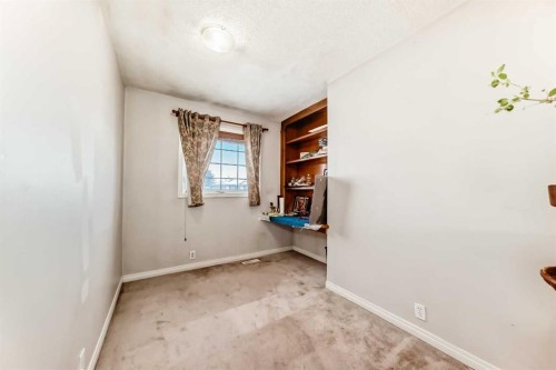 207 Eldorado Close Ne, Calgary, AB - Indoor Photo Showing Other Room