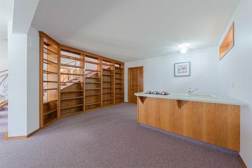 20 Somerset Drive Sw, Calgary, AB - Indoor Photo Showing Other Room