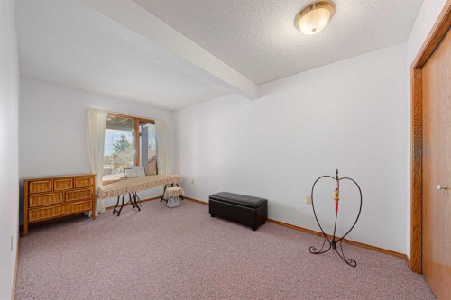 20 Somerset Drive Sw, Calgary, AB - Indoor