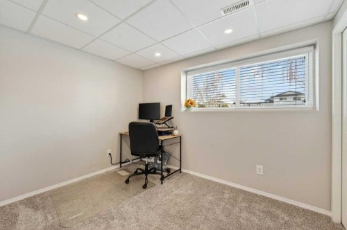 96 Templehill Drive Ne, Calgary, AB - Indoor