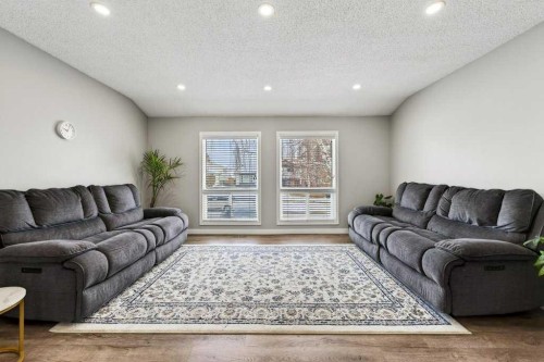 96 Templehill Drive Ne, Calgary, AB - Indoor Photo Showing Living Room