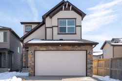 102 Kincora Glen Mews NWCalgary, AB T3R 0B6