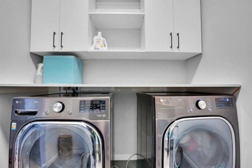 54 Calhoun Crescent Ne, Calgary, AB - Indoor Photo Showing Laundry Room