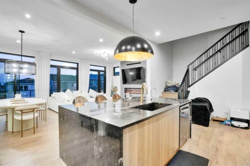 54 Calhoun Crescent Ne, Calgary, AB - Indoor Photo Showing Kitchen With Upgraded Kitchen