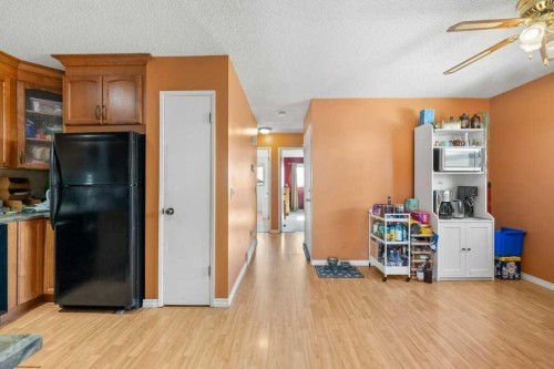 113 Ranch Glen Place Nw, Calgary, AB - Indoor Photo Showing Kitchen
