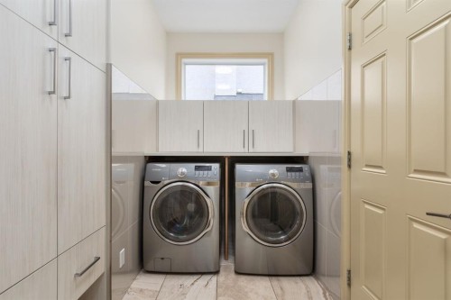 401 Marina Drive, Chestermere, AB - Indoor Photo Showing Laundry Room