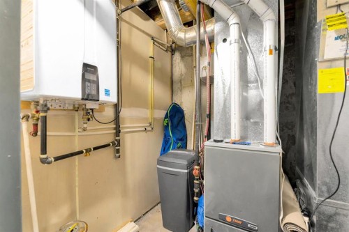 300 Copperstone Cove Se, Calgary, AB - Indoor Photo Showing Basement