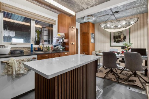 44 Applecroft Road Se, Calgary, AB - Indoor