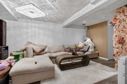 44 Applecroft Road Se, Calgary, AB - Indoor