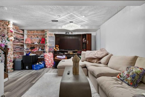 44 Applecroft Road Se, Calgary, AB - Indoor