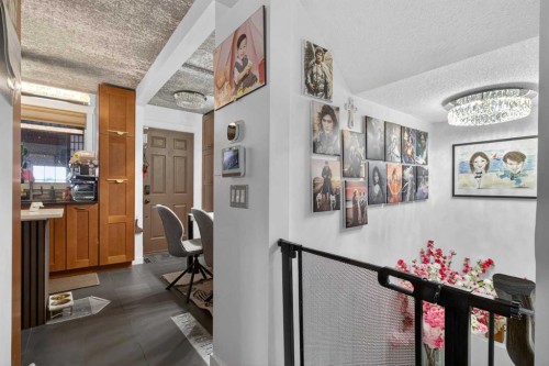 44 Applecroft Road Se, Calgary, AB - Indoor Photo Showing Other Room