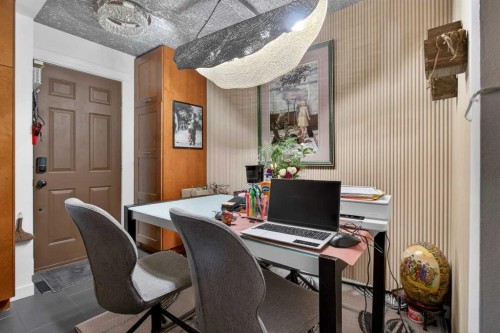 44 Applecroft Road Se, Calgary, AB - Indoor Photo Showing Office