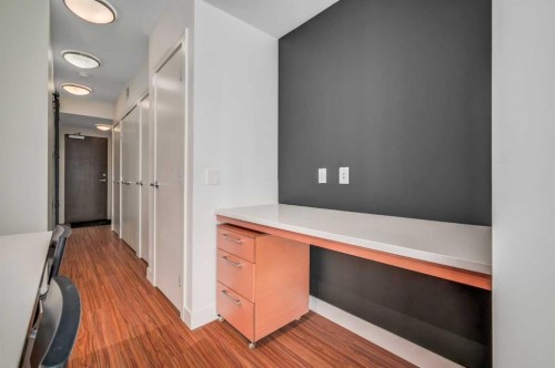 538-222 Riverfront Avenue Sw, Calgary, AB - Indoor Photo Showing Other Room