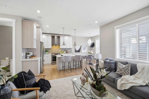 101 Ranch Rise, Strathmore, AB - Indoor Photo Showing Living Room