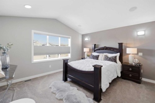 101 Ranch Rise, Strathmore, AB - Indoor Photo Showing Bedroom