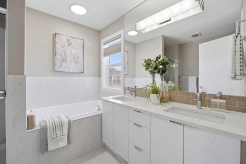 101 Ranch Rise, Strathmore, AB - Indoor Photo Showing Bathroom