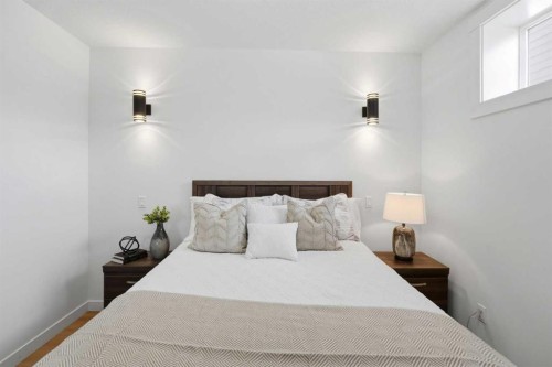 101 Ranch Rise, Strathmore, AB - Indoor Photo Showing Bedroom