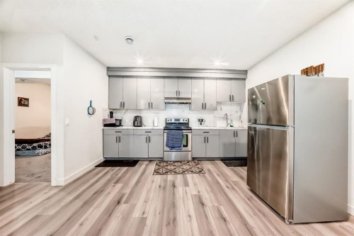 76 Saddlelake Green Ne, Calgary, AB - Indoor Photo Showing Kitchen