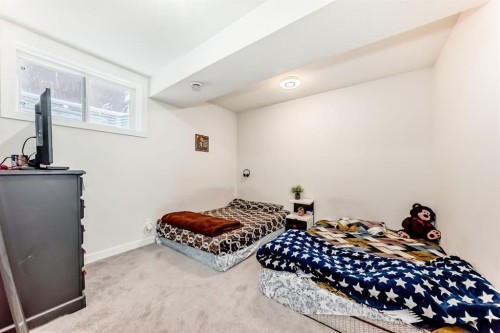 76 Saddlelake Green Ne, Calgary, AB - Indoor Photo Showing Bedroom