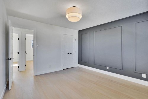 708 Sacramento Place Sw, Calgary, AB - Indoor Photo Showing Other Room