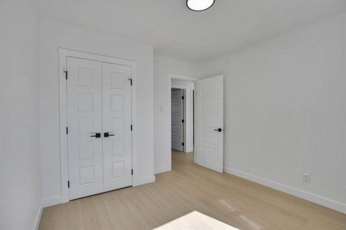 708 Sacramento Place Sw, Calgary, AB - Indoor