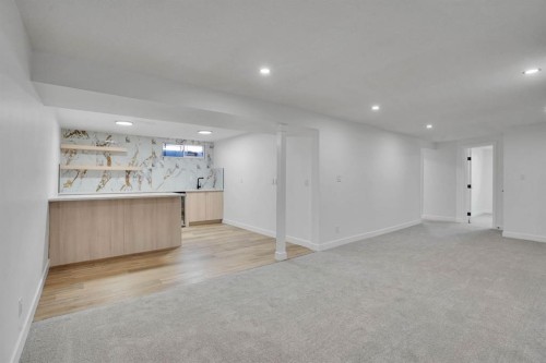 708 Sacramento Place Sw, Calgary, AB - Indoor