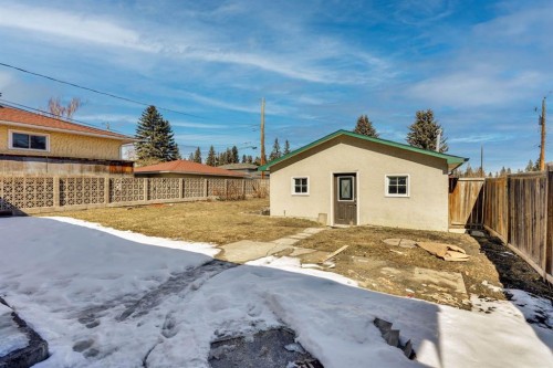 708 Sacramento Place Sw, Calgary, AB - Outdoor