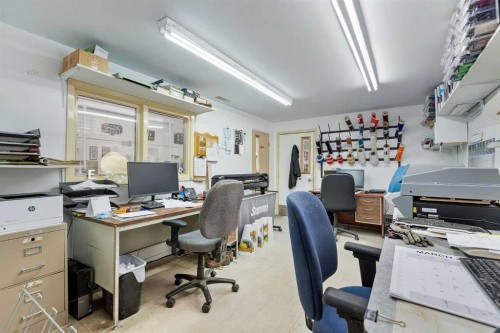 4948 54Th Avenue, Red Deer, AB 