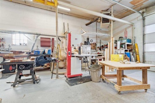 4948 54Th Avenue, Red Deer, AB 