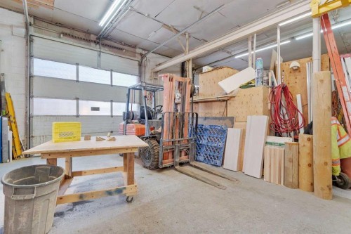 4948 54Th Avenue, Red Deer, AB 