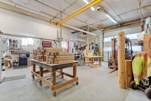 4948 54Th Avenue, Red Deer, AB 