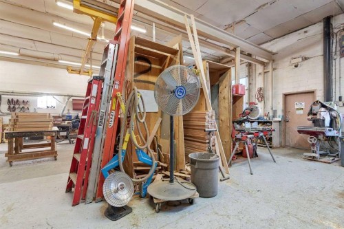 4948 54Th Avenue, Red Deer, AB 