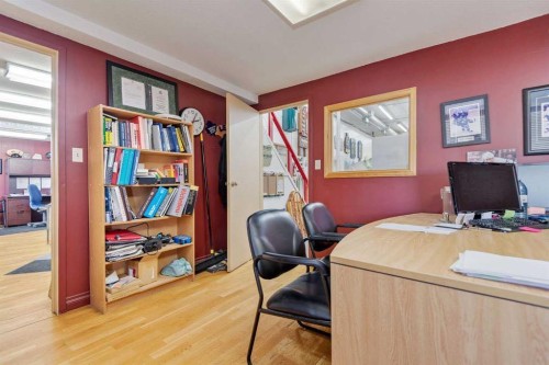 4948 54Th Avenue, Red Deer, AB 