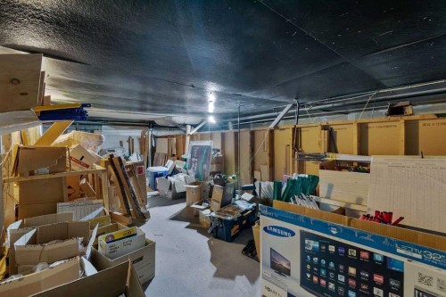 4948 54Th Avenue, Red Deer, AB 