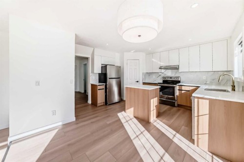 6 Arbour Stone Rise Nw, Calgary, AB - Indoor Photo Showing Kitchen