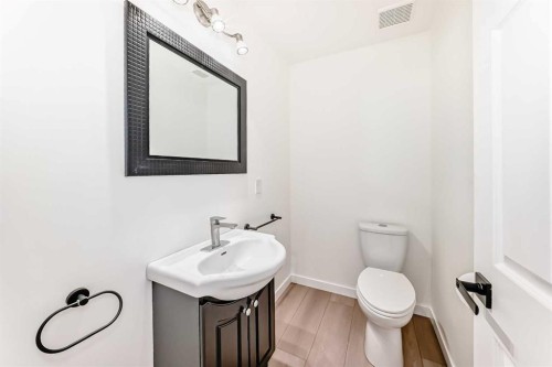 6 Arbour Stone Rise Nw, Calgary, AB - Indoor Photo Showing Bathroom