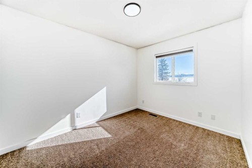 6 Arbour Stone Rise Nw, Calgary, AB - Indoor Photo Showing Other Room