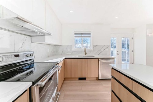 6 Arbour Stone Rise Nw, Calgary, AB - Indoor Photo Showing Kitchen