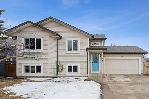 107 Downey Place  Okotoks, AB T1S 1H3