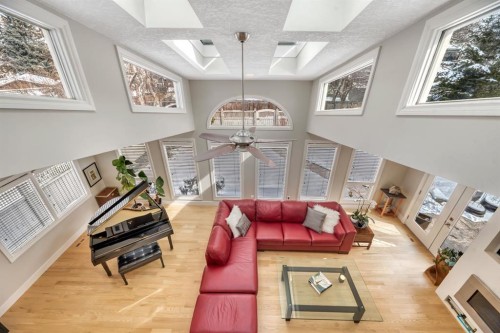 788 Parkridge Drive Se, Calgary, AB - Indoor